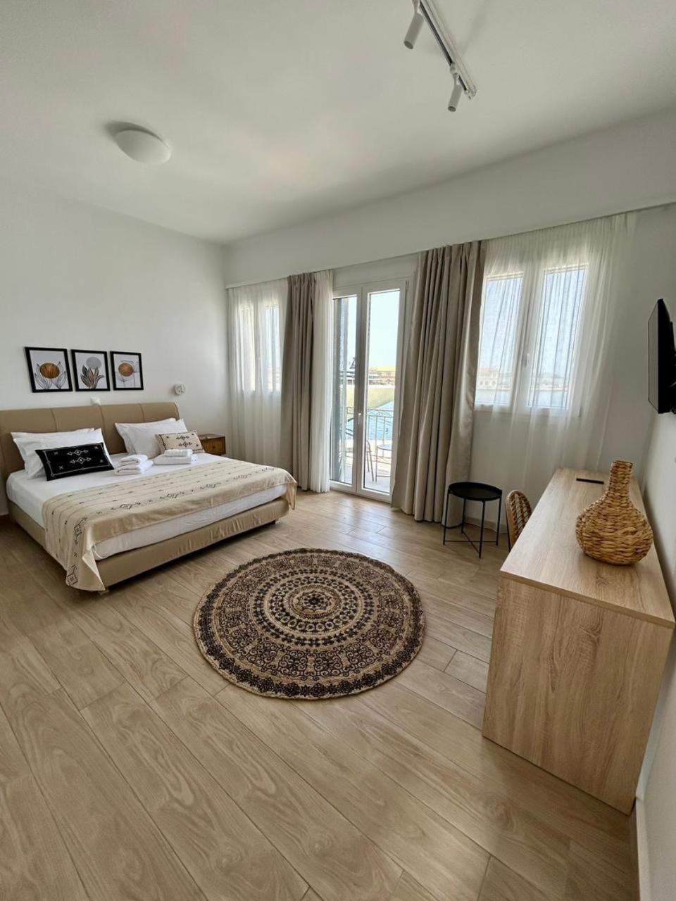 Emilia Suites Ermupoli Exteriér fotografie