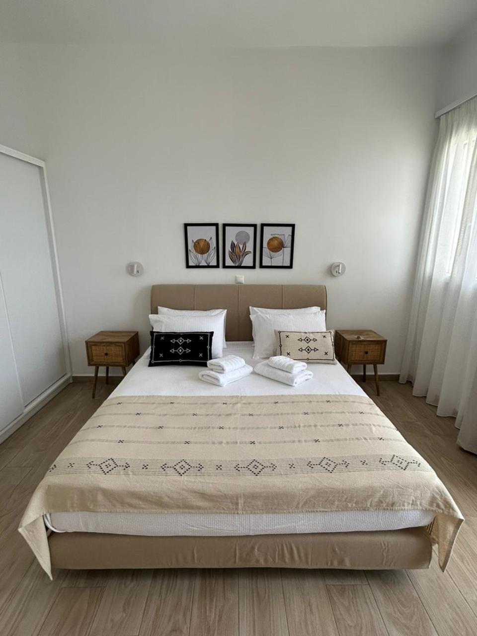 Emilia Suites Ermupoli Exteriér fotografie